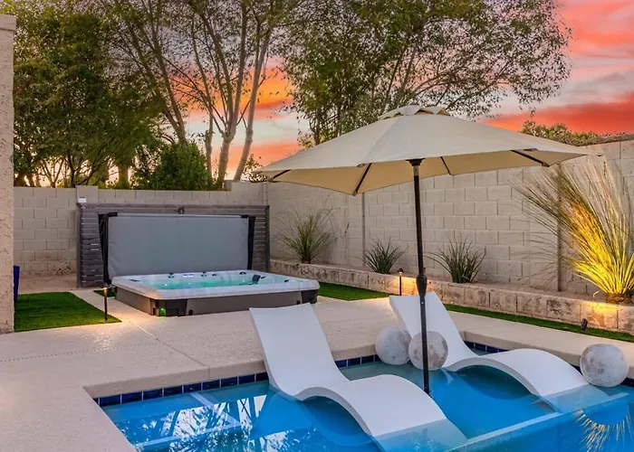 Executive Retreat-pool And Spa-az Canal Trail Holiday home *
