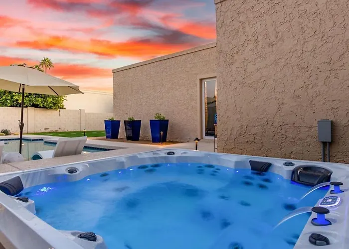 Executive Retreat-pool And Spa-az Canal Trail Holiday home *