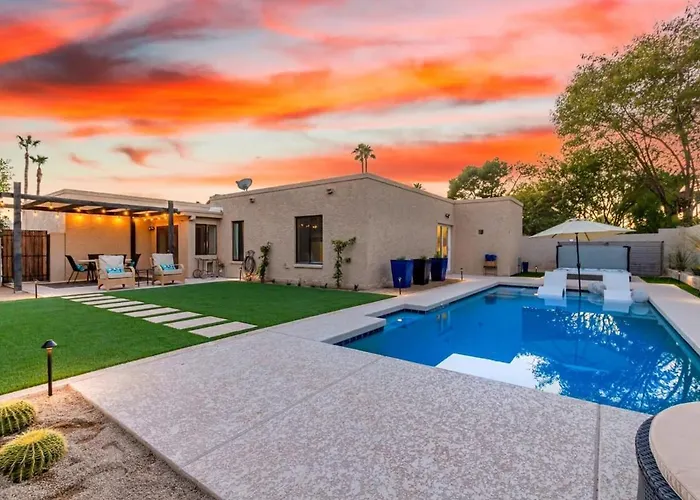 Executive Retreat-pool And Spa-az Canal Trail Holiday home Scottsdale